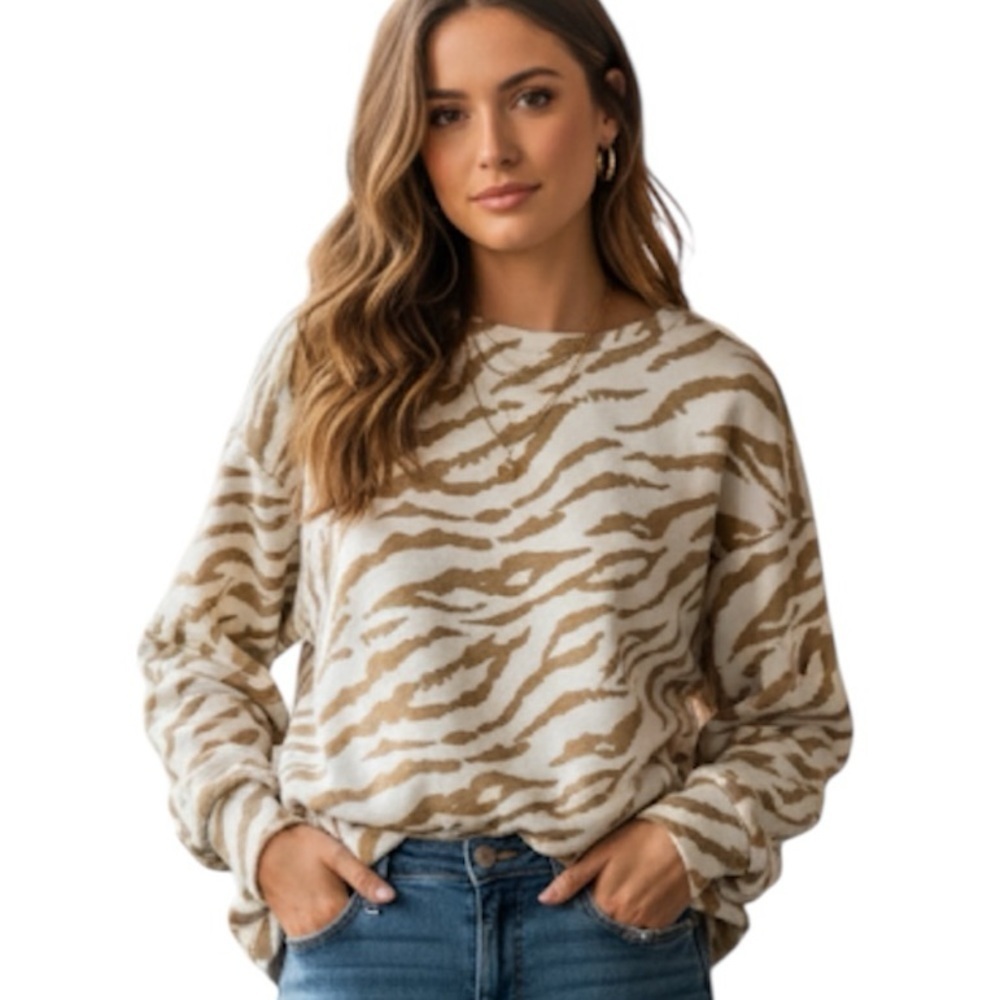 Time and Tru NWT beige top with tan leopard print size small 4-6 3x$15